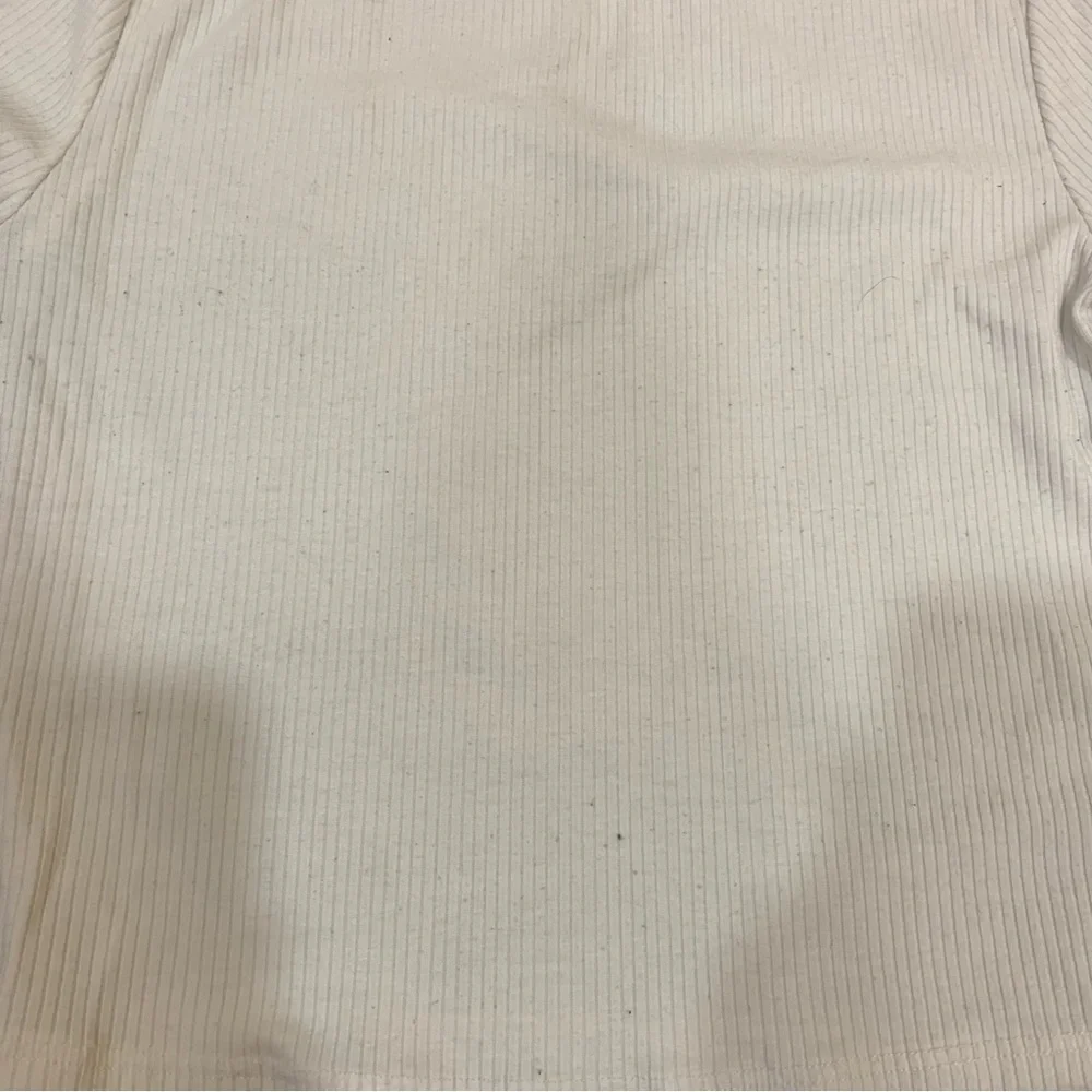 White rib knit cropped top